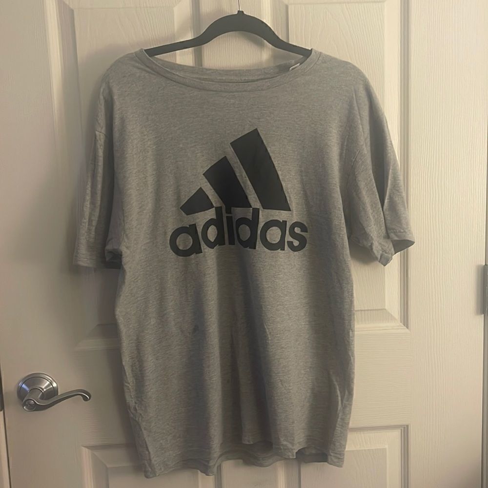 Gray adidas tee shirt size large.  Great condition no flaws or stains